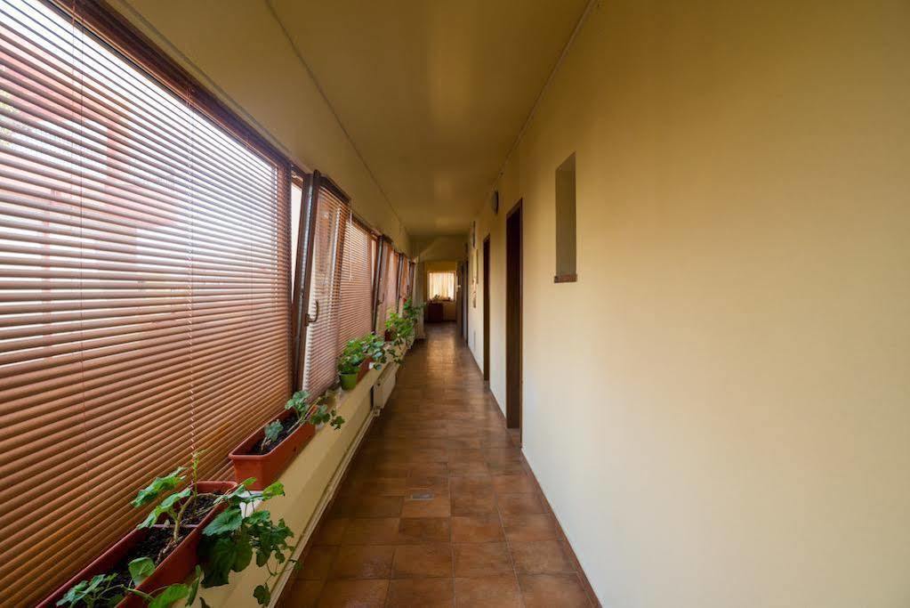 Hostel Nova Route Navodari Luaran gambar